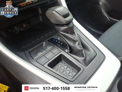 Used 2021 Toyota RAV4 LE FWD image 22