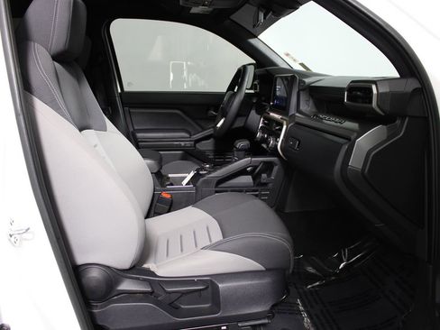 Used 2024 Toyota Tacoma TRD Sport image 21