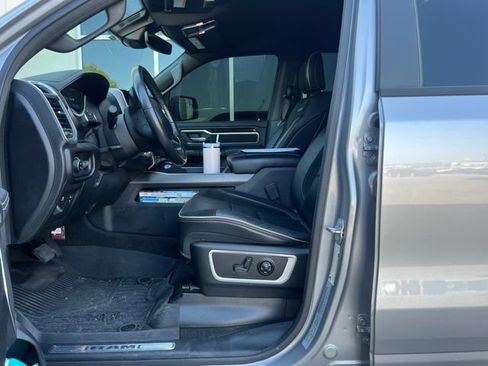 Used 2020 RAM 1500 Laramie AWD/4WD image 7