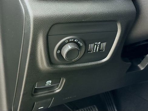 New 2025 Jeep Grand Cherokee L Altitude image 10