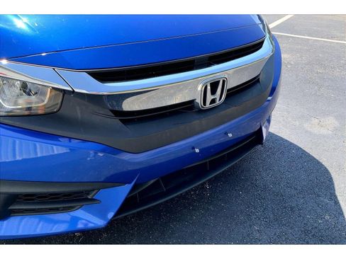 Used 2018 Honda Civic EX-T image 29