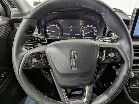 Used 2022 Lincoln Corsair AWD w/ Equipment Group 101A image 17