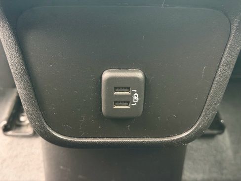 Used 2019 Chevrolet Equinox LT AWD/4WD image 7