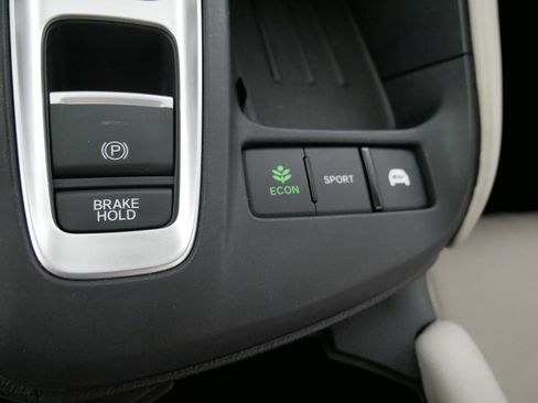 Used 2022 Honda Insight Touring image 32