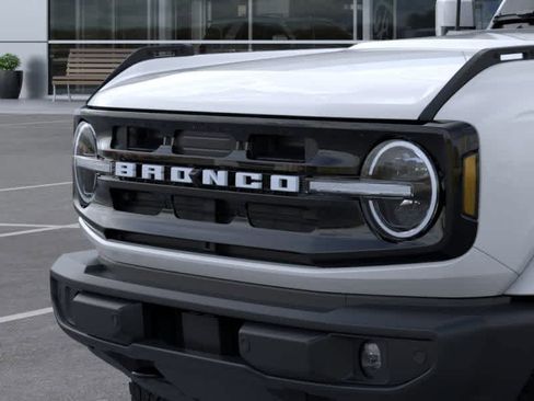 New 2026 Ford Bronco Outer Banks AWD/4WD image 19