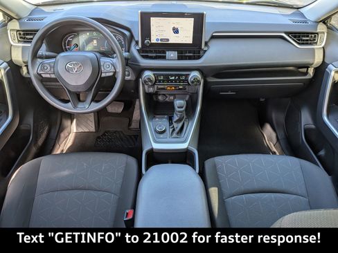Used 2025 Toyota RAV4 XLE w/ Convenience Package image 18