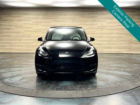 Used 2024 Tesla Model Y Long Range AWD/4WD image 9