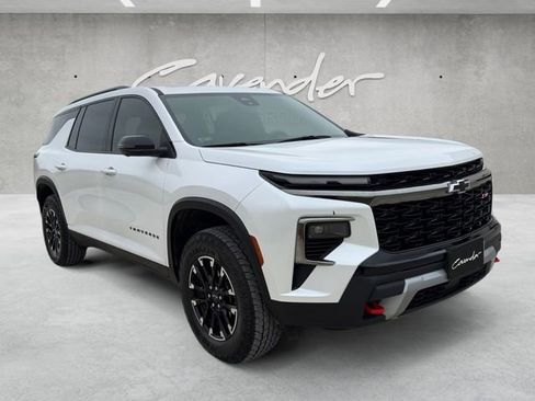 Certified 2024 Chevrolet Traverse Z71 w/ LPO, Floor Liner Package image 2