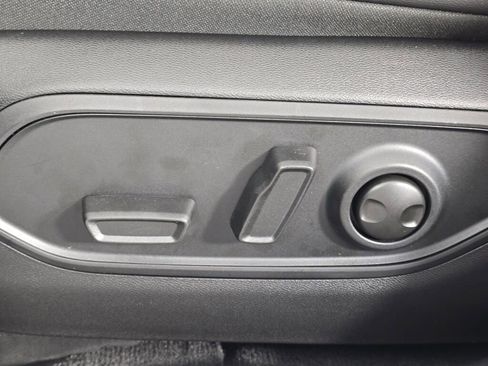 New 2026 Jeep Cherokee Limited image 28