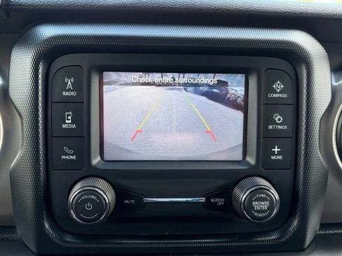 Used 2018 Jeep Wrangler Sport AWD/4WD image 22