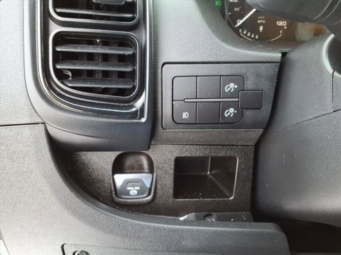 Used 2023 RAM ProMaster 2500 w/ Convenience Group image 14