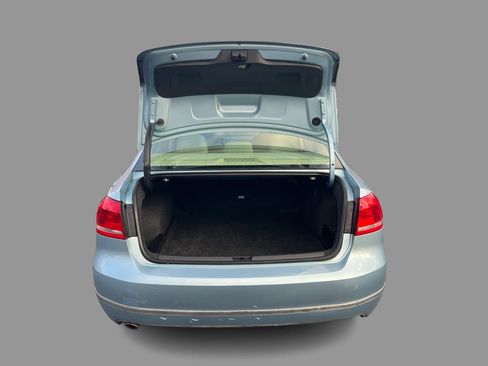 Used 2012 Volkswagen Passat TDI SEL Premium FWD image 15