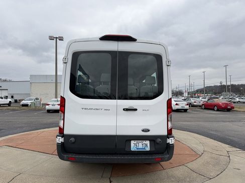 Used 2018 Ford Transit 350 XLT image 5