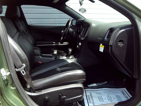 Used 2020 Dodge Charger SXT w/ Leather Interior Group RWD image 32