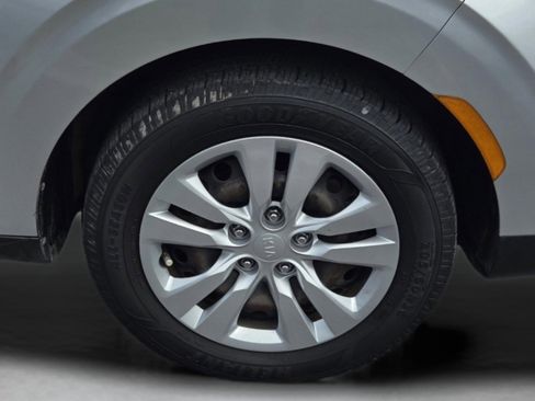 Used 2021 Kia Soul LX image 26