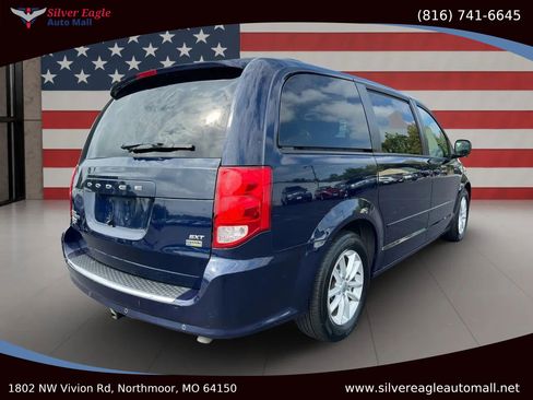 Used 2014 Dodge Grand Caravan SXT w/ Rear Park Assist Package image 4