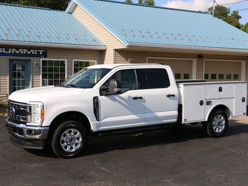 Used 2023 Ford F250 XLT AWD/4WD image 1