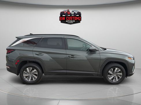Used 2024 Hyundai Tucson Blue AWD/4WD image 2