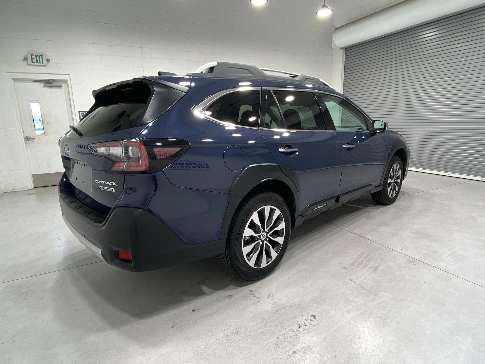 Used 2023 Subaru Outback Touring AWD/4WD image 8