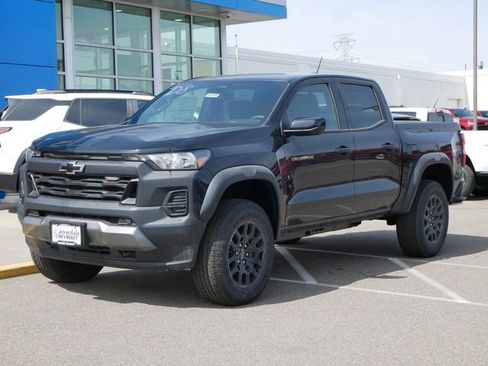 New 2026 Chevrolet Colorado Trail Boss AWD/4WD image 2