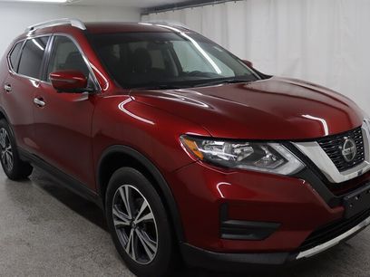 Used 2019 Nissan Rogue SV w/ Sun & Sound Touring Package