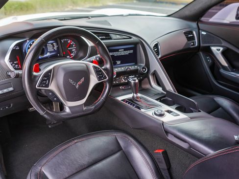 Used 2019 Chevrolet Corvette Stingray Coupe image 19