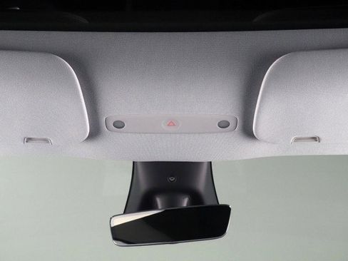 Used 2026 Tesla Model Y 2WD image 68