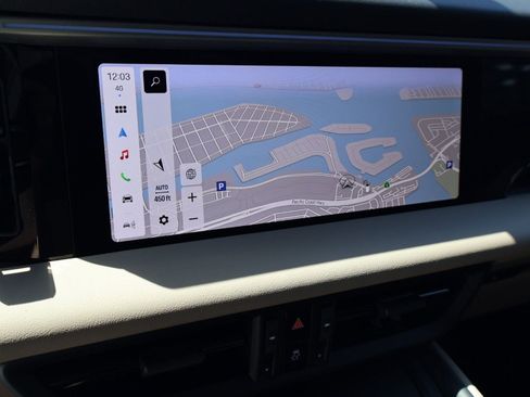 Certified 2025 Porsche Macan 4 Electric AWD/4WD image 17