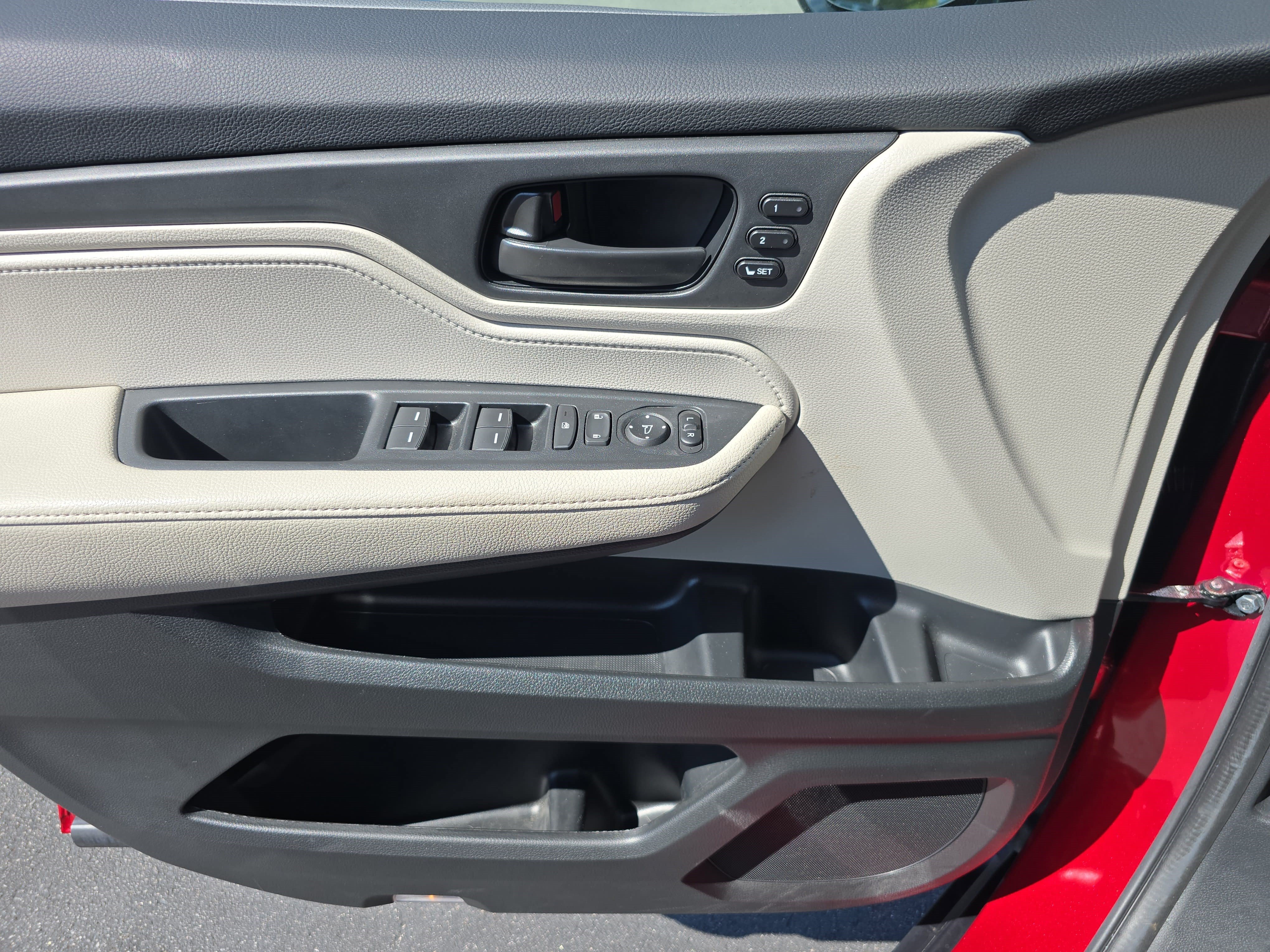 Used 2025 Honda Odyssey EX-L image 26