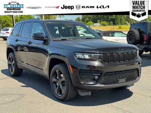 Certified 2025 Jeep Grand Cherokee Altitude AWD/4WD image 11