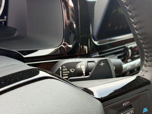 New 2026 Nissan Pathfinder Platinum AWD/4WD image 22