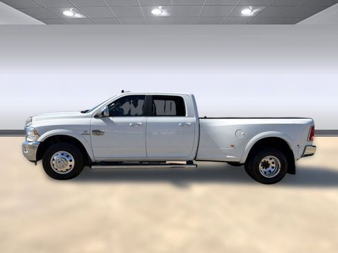 Used 2018 RAM 3500 Laramie Longhorn image 2