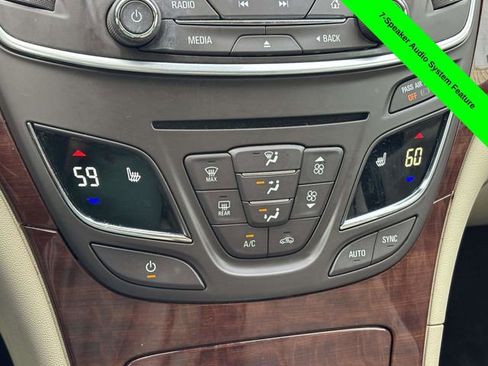 Used 2017 Buick Regal Sport Touring image 17