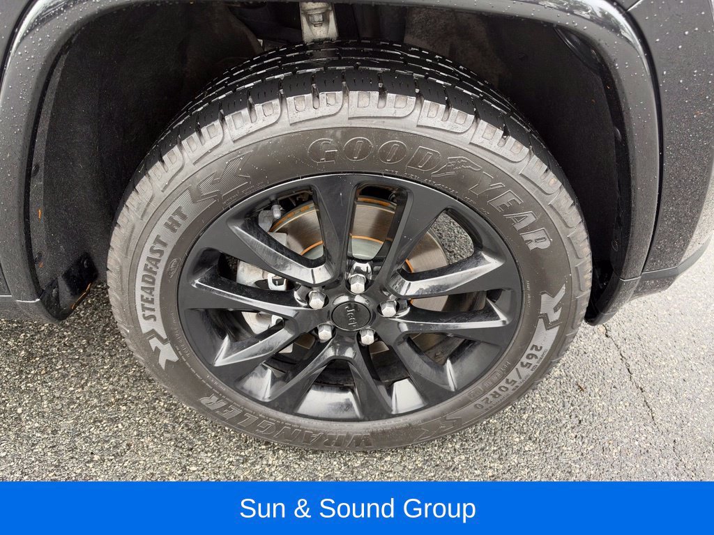Used 2021 Jeep Grand Cherokee Laredo X AWD/4WD image 16