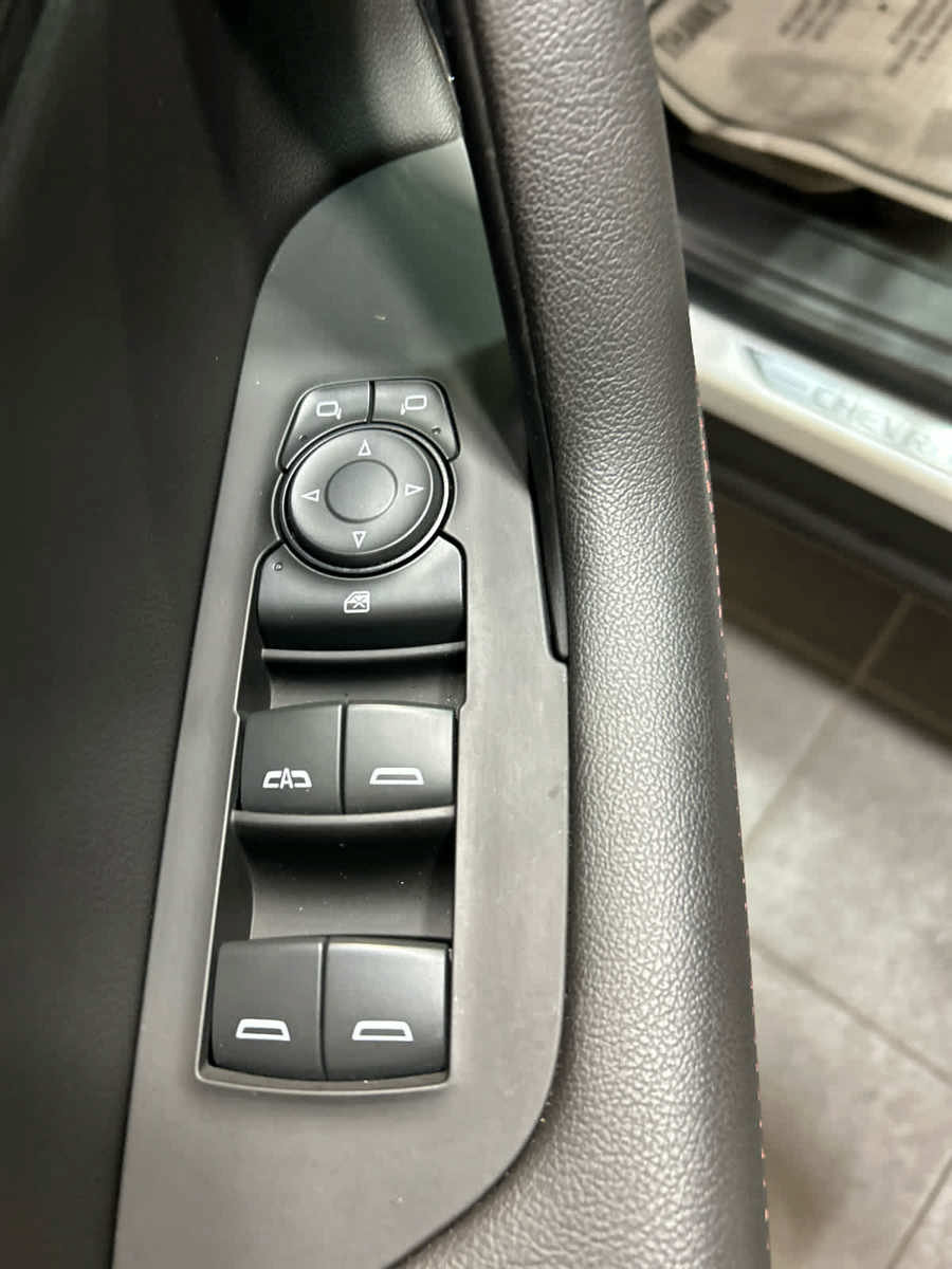 Used 2021 Chevrolet Blazer RS w/ Enhanced Convenience Package AWD/4WD image 25