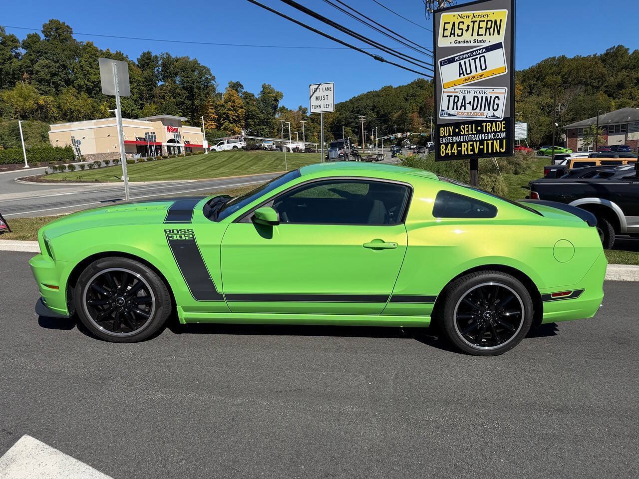 Used 2013 Ford Mustang Boss 302 w/ Boss 302 Accessory Pkg RWD image 3