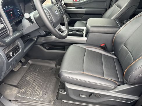 New 2025 Ford F350 Lariat w/ Lariat Ultimate Package image 9