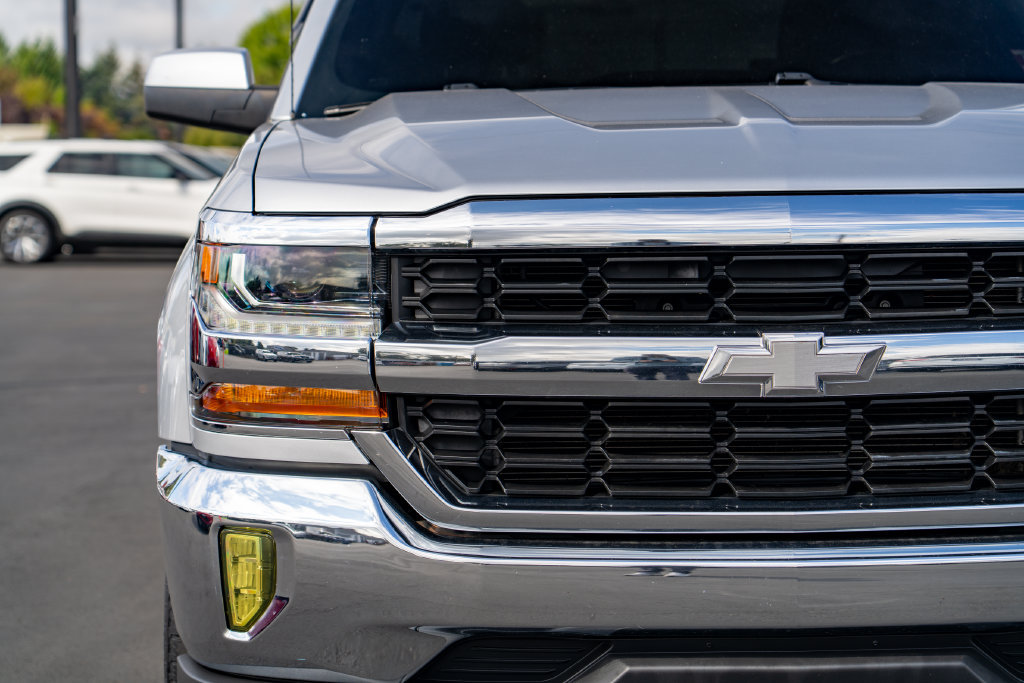 Used 2016 Chevrolet Silverado 1500 LT w/ All Star Edition RWD image 5