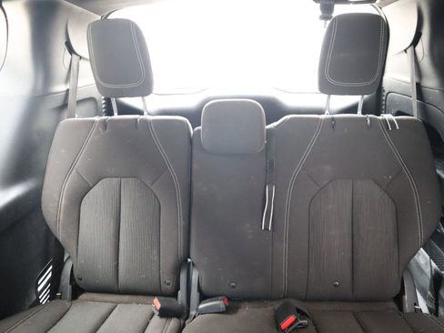 Used 2018 Chrysler Pacifica Touring Plus w/ S Appearance Package FWD image 46