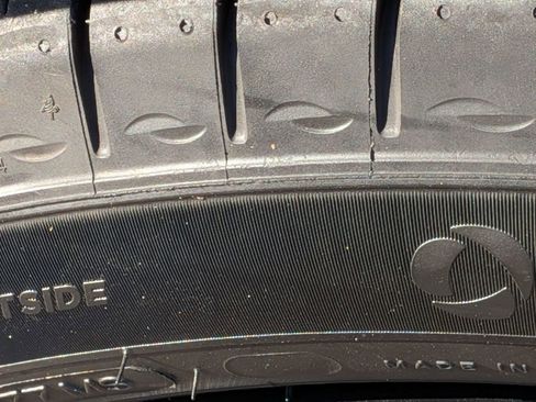 Used 2025 Chevrolet Blazer LT w/ Sound & Technology Package image 11