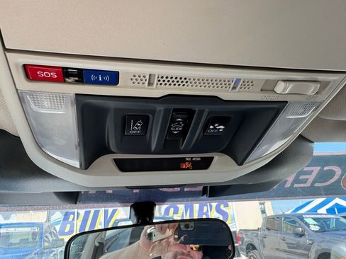 Used 2024 Subaru Forester Premium image 16