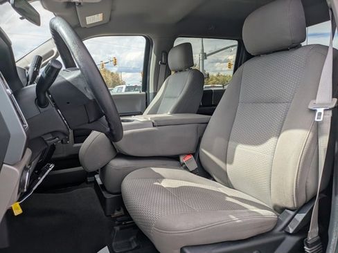 Used 2019 Ford F150 XLT image 12