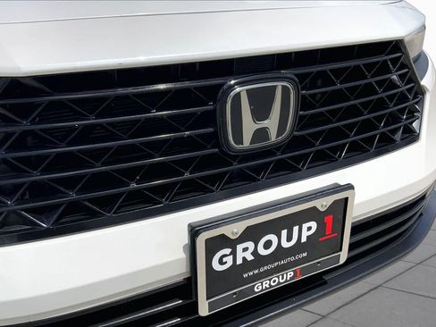 Used 2025 Honda Accord SE image 29