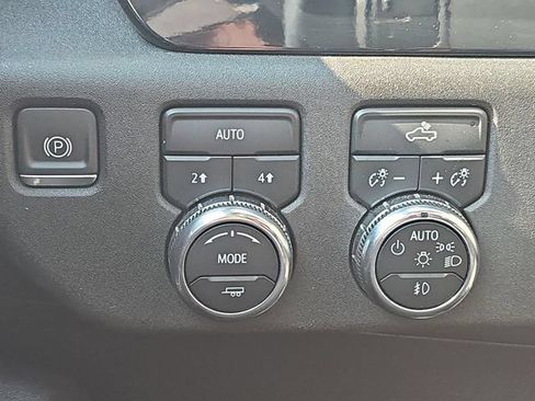 Used 2023 GMC Sierra 1500 Elevation AWD/4WD image 19