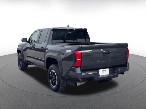 Used 2025 Toyota Tacoma TRD Off-Road AWD/4WD image 11