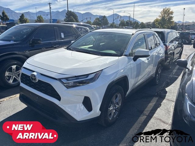 Used 2025 Toyota RAV4 LE AWD/4WD image 17