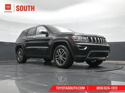 Used 2018 Jeep Grand Cherokee Limited AWD/4WD image 37