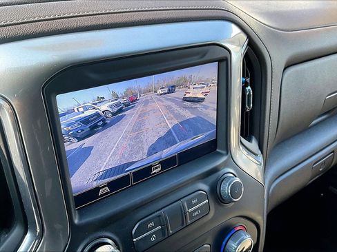 Used 2021 Chevrolet Silverado 1500 LT Trail Boss w/ Convenience Package II image 27