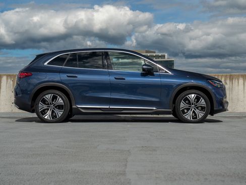Used 2023 Mercedes-Benz EQE 350+ 4MATIC SUV image 6