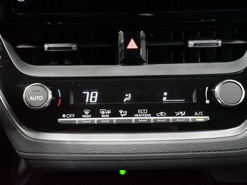 Certified 2026 Toyota Corolla Cross LE image 18